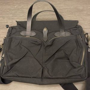 Gorgeous Filson Messenger bag with laptop sleeve Black w/ leather straps